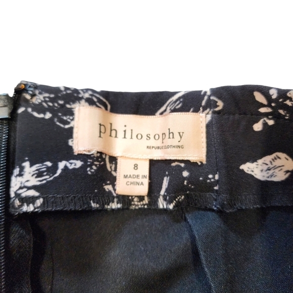 Philosophy Size 8 Black Floral Pencil Skirt Back Zip - Picture 3 of 3